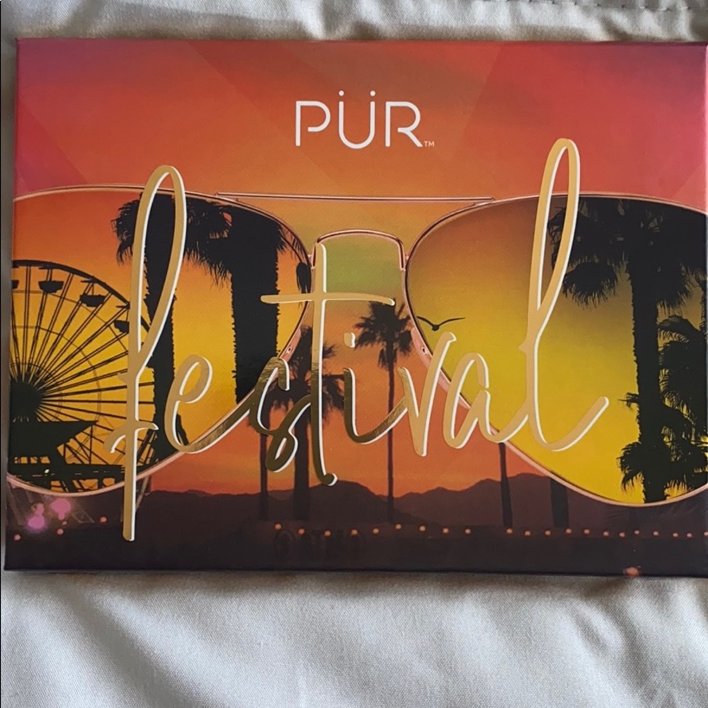 PÜR Festival Eyeshadow Palette.